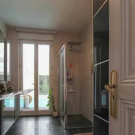 Alba Avec Piscine Et Villa